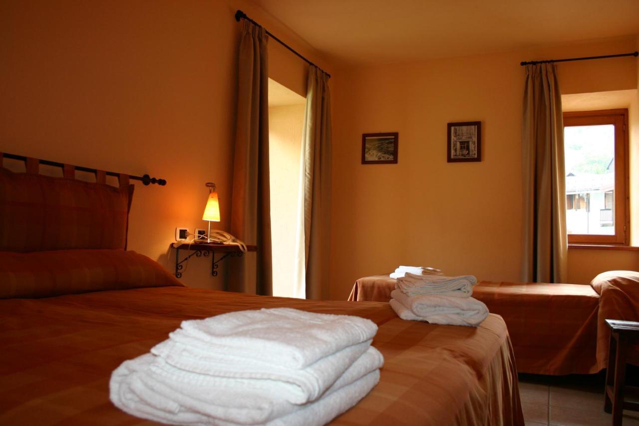 Hotel La Ginestra Cesana Torinese Zewnętrze zdjęcie